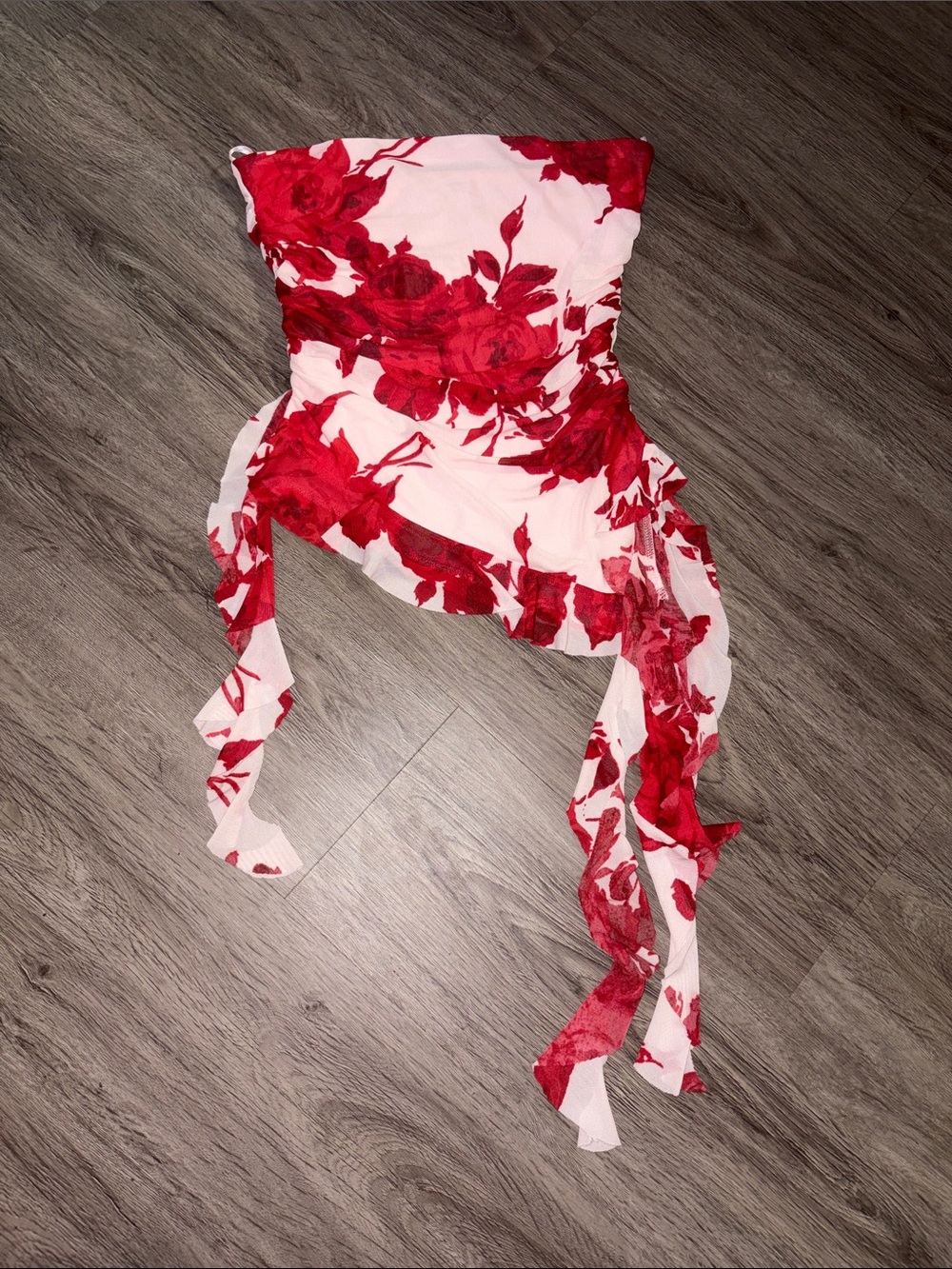 Revolutionary White Strapless Crop Top with Red Floral Print and Side Ties